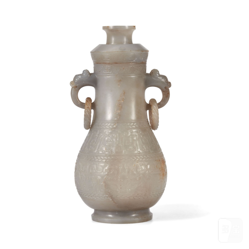 二十世紀 仿古灰玉活環耳蓋壺 | A GRAY JADE ARCHAISTIC HU-FORM VASE AND COVER - 图4
